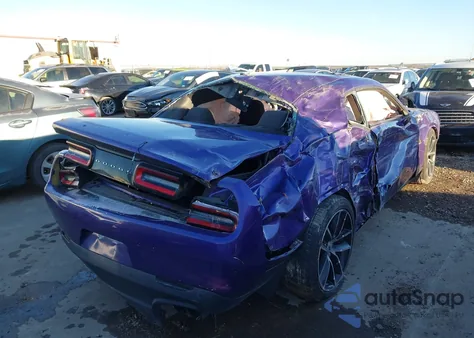 2018 Dodge Challenger R/T Scat Pack z USA, uszkodzony, nr VIN 2C3CDZFJ7JH327910